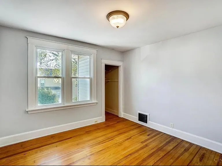 3840 Edwards Rd — Photo 17