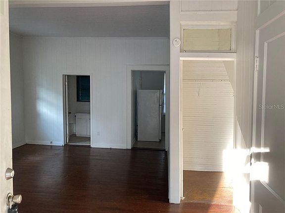 2nd image of 732 Ingraham Ave
