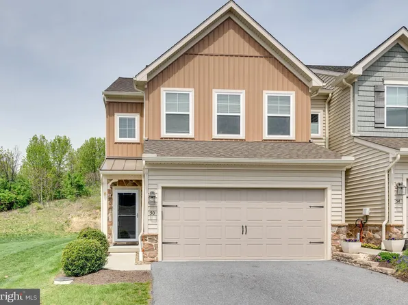 50 Wexford Ct, Morgantown, PA 19543