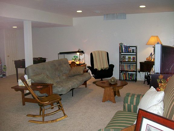 600+ sq. ft. finished basement