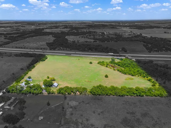 548 Hill County Rd #4149, Grandview, TX 76050
