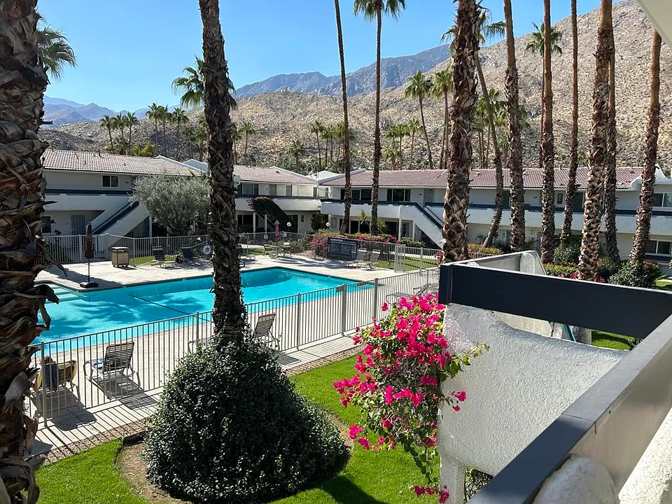 1900 S Palm Canyon Dr #42