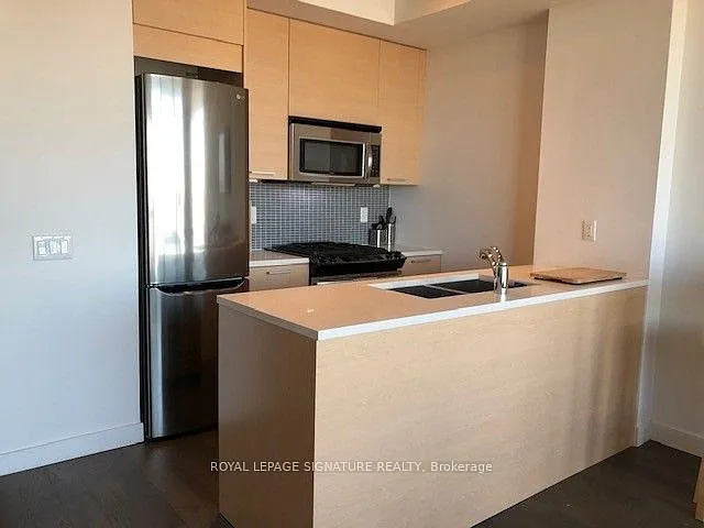 90 Broadview Ave #801 — Photo 9