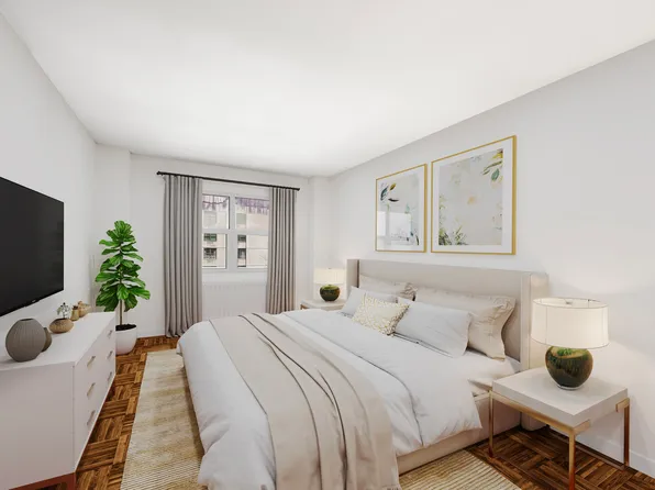 30 West 60th Street image 3 of 14