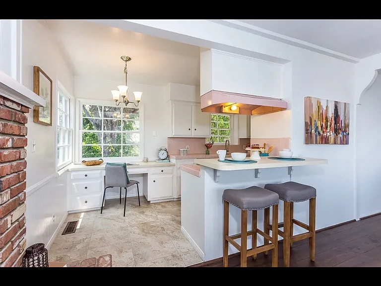 170 Waverly Dr — Photo 10
