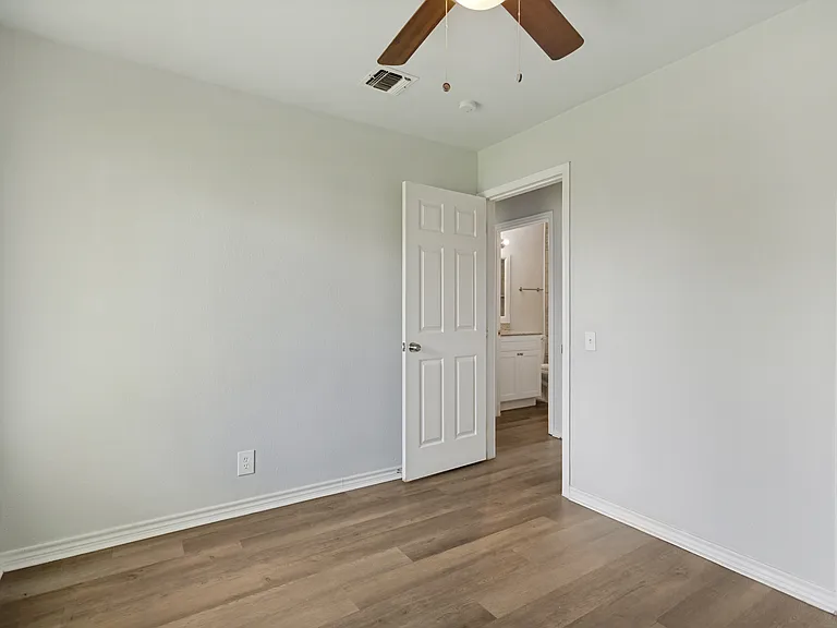 5535 Red Sky St — Photo 7