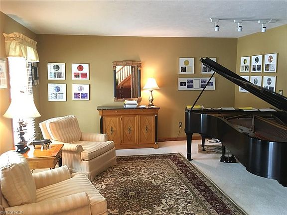 4th image of 591 Avalon Dr SE