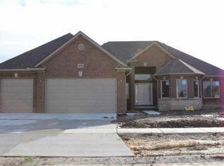 18290 Silent Dr, Macomb, MI