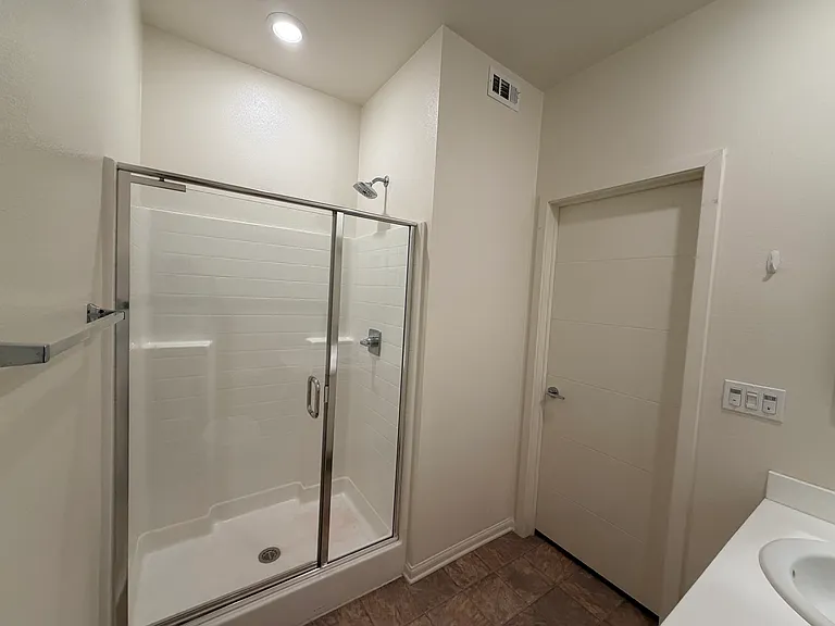 Bathroom 1- Floor 1