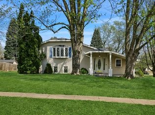 3301 Melanie Dr, Urbandale, IA 50322