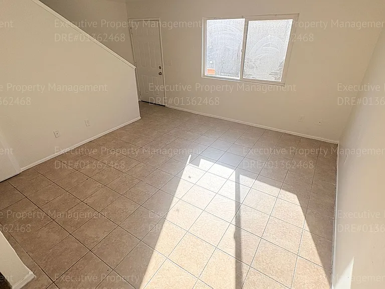 1405 Pacific St — Photo 7