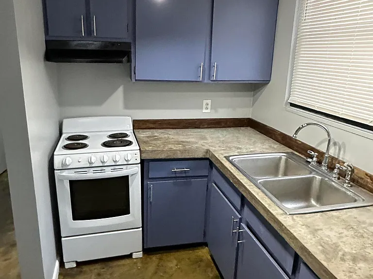 703 Wilkinson Blvd #2 — Photo 16