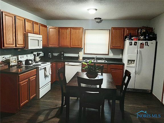 4th image of 1800 Payne Ave