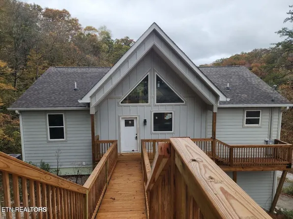 176 Flat Hollow Marina Rd, Speedwell, TN 37870