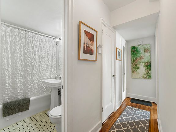 5th image of 5 Tudor City Pl APT 1027