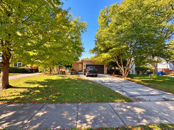 1350 Ferndale Ave, Highland Park, IL 60035