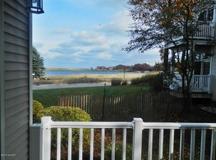 27 Brookharbor N, Manistee, MI 49660