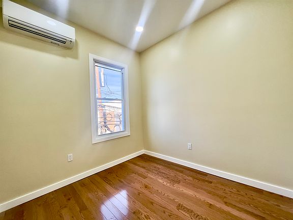 5th image of 567 67th St #2