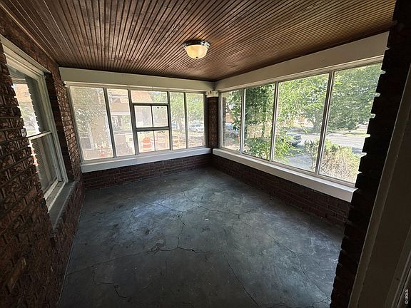 5th image of 1851 11th Ave