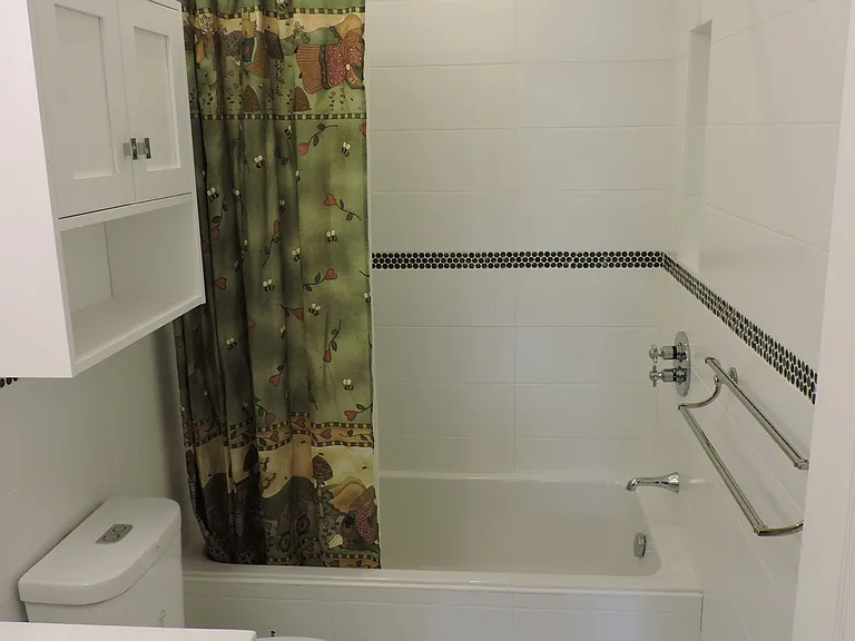 62 Eaton Ct — Photo 9