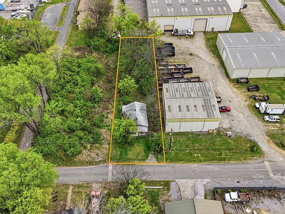4th image of 2610 Benton Ave