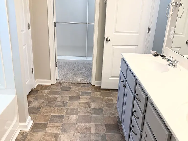 3713 Park Pointe Ave — Photo 32