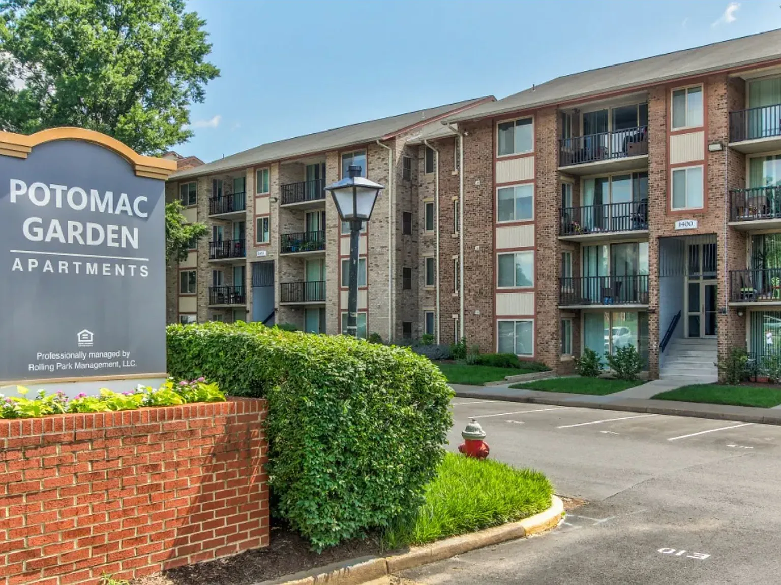 Potomac Garden Apartments — Photo 2