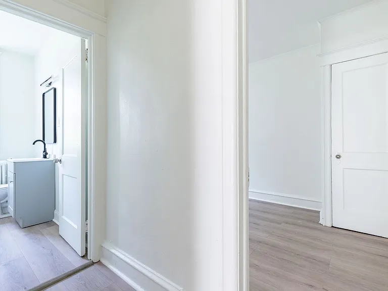 Belmont Place — Photo 105