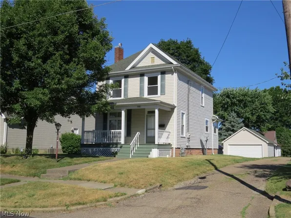 448 Lincoln Ave NW, Carrollton, OH 44615