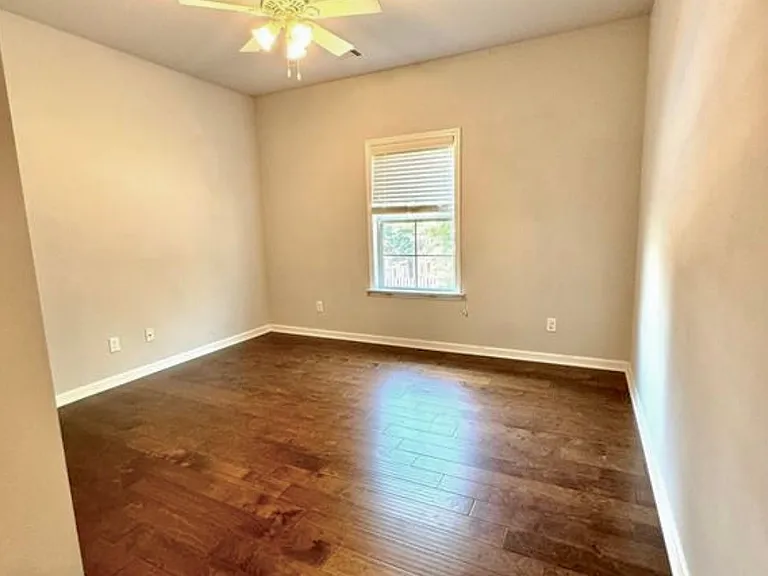 9147 Crescent Lodge Cir — Photo 10