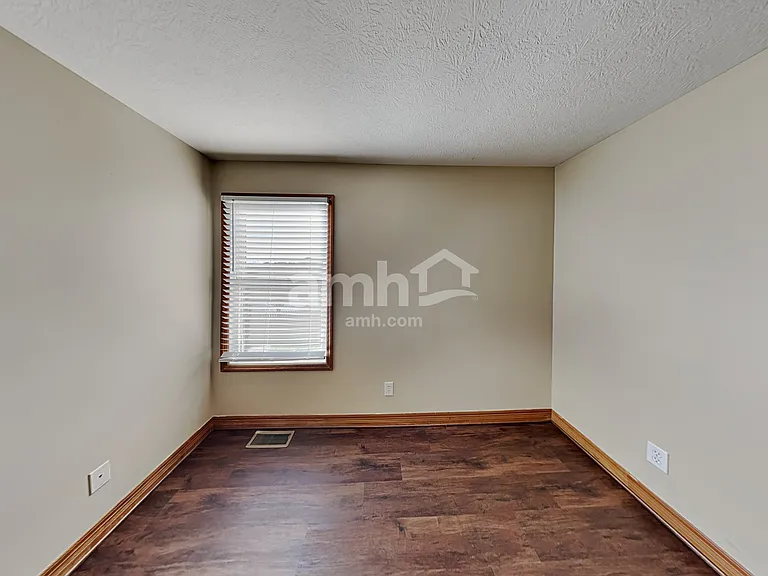811 Corylus Dr — Photo 20