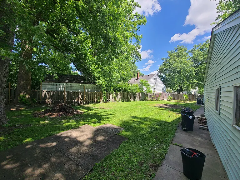 2101 Pickett St — Photo 14