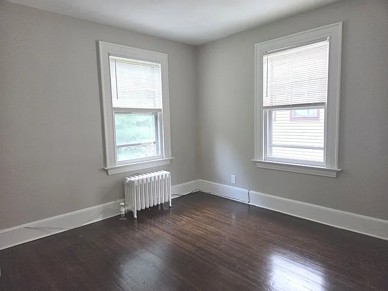 310 Putnam Ave — Photo 10