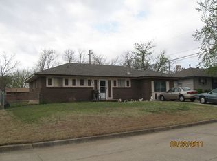 9608 Harmony Dr, Midwest City, OK 73130