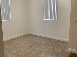 810 E 81st St #812, Los Angeles, CA 90001