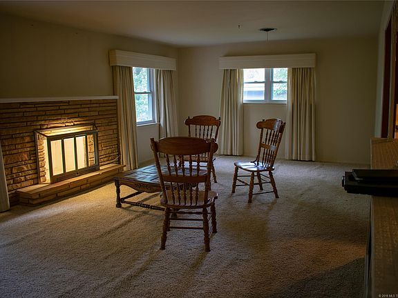 2nd image of 1524 S 75th East Ave