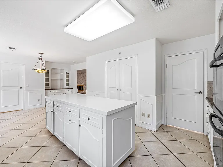 11906 Pepperdine Ln — Photo 11