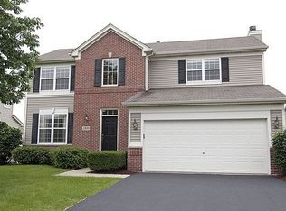 2449 Deerpoint Dr, Montgomery, IL 60538