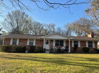 21 Red Oak Ln, Lufkin, TX 75904