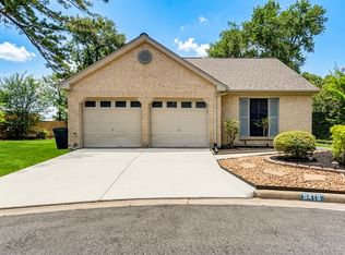 8418 Mosshang Ct, Houston, TX 77040