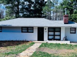 209 Parker Heights Rd, Waynesboro, VA 22980