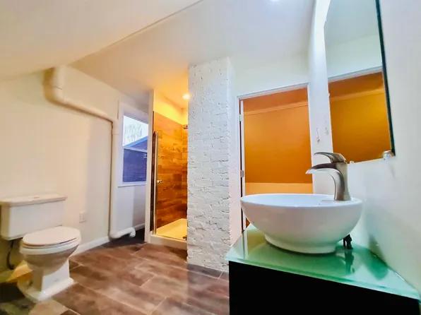 38 West 13th Street image 13 of 17