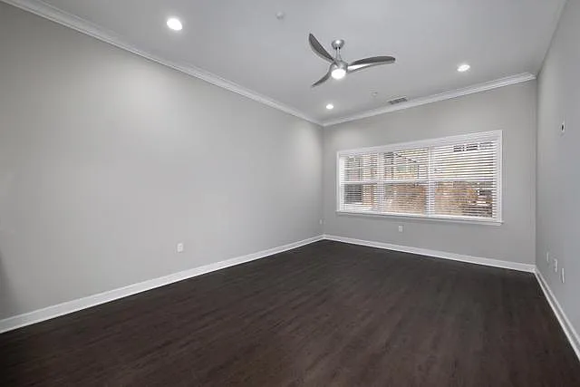 Fairfield Metro At Farmingdale Village — Photo 16