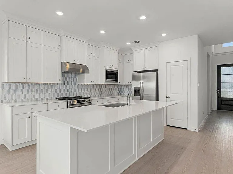 6411 Symphony Wave Dr — Photo 7