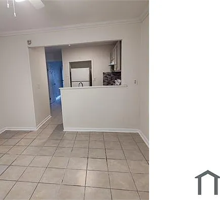 1344 W Agarita Ave — Photo 1