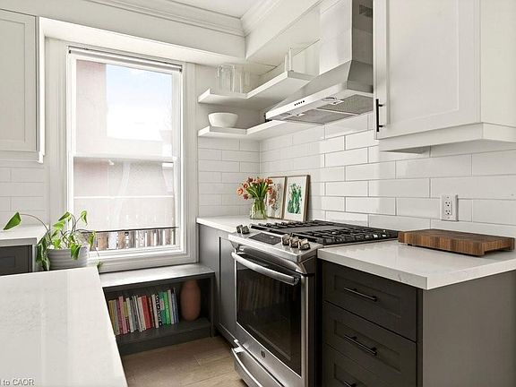 4th image of 24 Baillie St