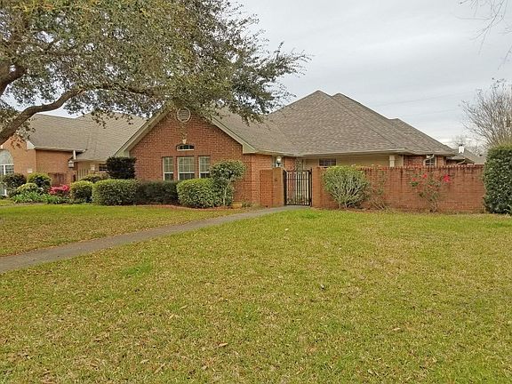 2nd image of 2504 Vogue Dr