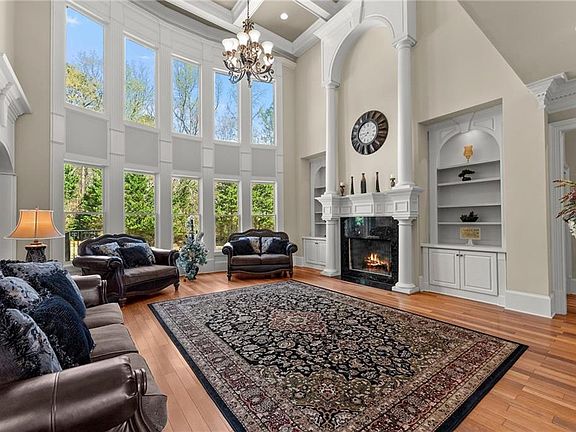 5th image of 1310 Settles Rd