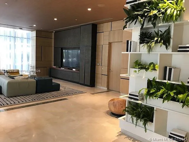 55 SW 9th St #2103 — Photo 25