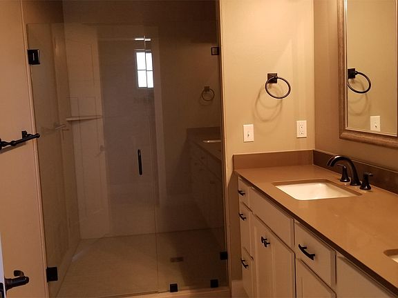 2nd image of 2633 Park Creek Ave #1